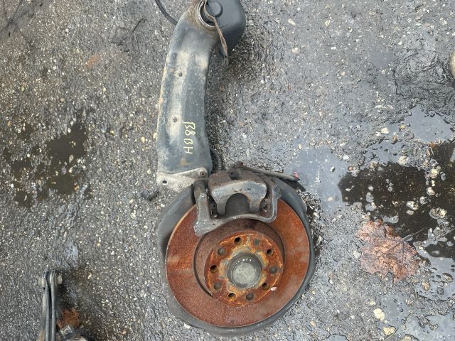 bontott VW PASSAT B8 Bal hátsó Csonkállvány Kerékaggyal