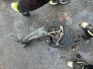 bontott VW PASSAT B8 Bal hátsó Csonkállvány Kerékaggyal