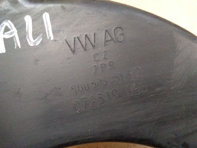 bontott VW PASSAT B8 Bal hátsó Felső Hátsó Lengőkar