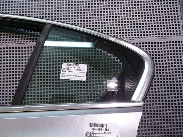 bontott VW PASSAT B8 Bal hátsó Fixüveg (Ajtóban)