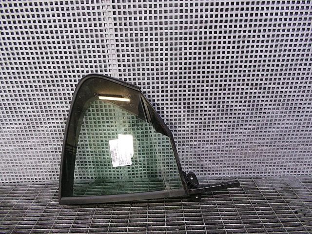 bontott VW PASSAT B8 Bal hátsó Fixüveg (Ajtóban)