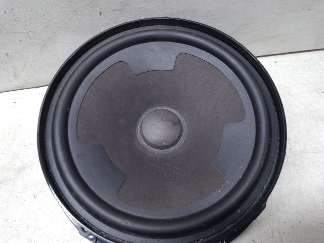 bontott VW PASSAT B8 Bal hátsó Hangszóró