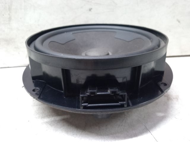 bontott VW PASSAT B8 Bal hátsó Hangszóró