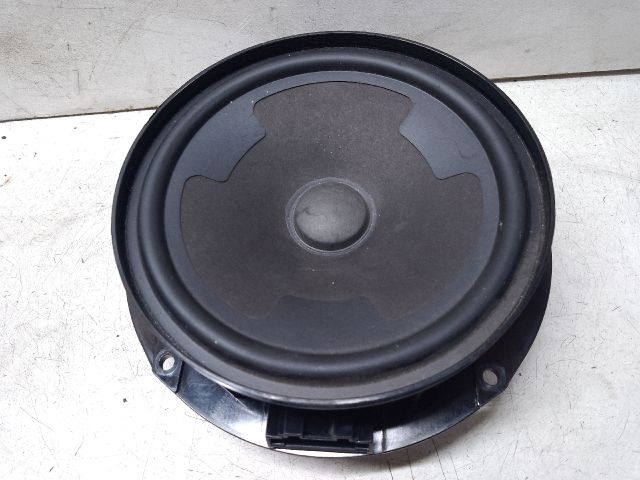bontott VW PASSAT B8 Bal hátsó Hangszóró