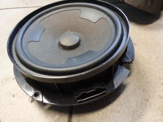 bontott VW PASSAT B8 Bal hátsó Hangszóró