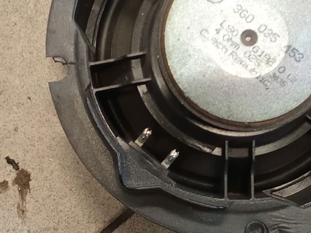 bontott VW PASSAT B8 Bal hátsó Hangszóró