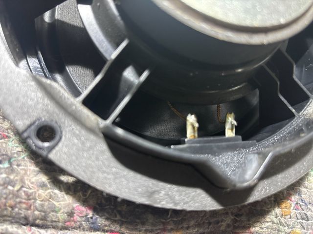 bontott VW PASSAT B8 Bal hátsó Hangszóró