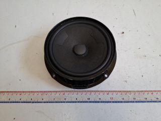 bontott VW PASSAT B8 Bal hátsó Hangszóró