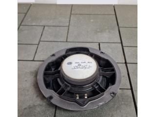bontott VW PASSAT B8 Bal hátsó Hangszóró