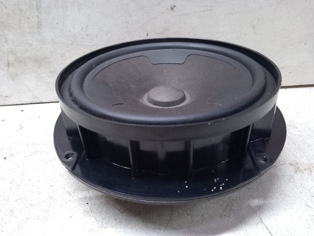 bontott VW PASSAT B8 Bal hátsó Hangszóró