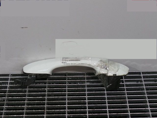 bontott VW PASSAT B8 Bal hátsó Külső Kilincs