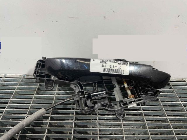 bontott VW PASSAT B8 Bal hátsó Külső Kilincs