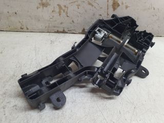 bontott VW PASSAT B8 Bal hátsó Külső Kilincsfészek