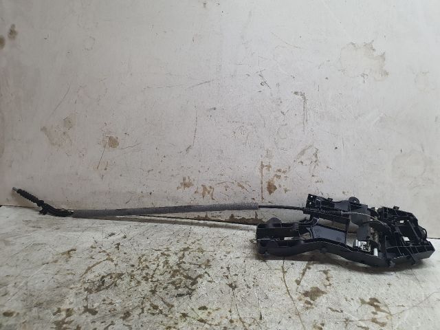 bontott VW PASSAT B8 Bal hátsó Külső Kilincsfészek