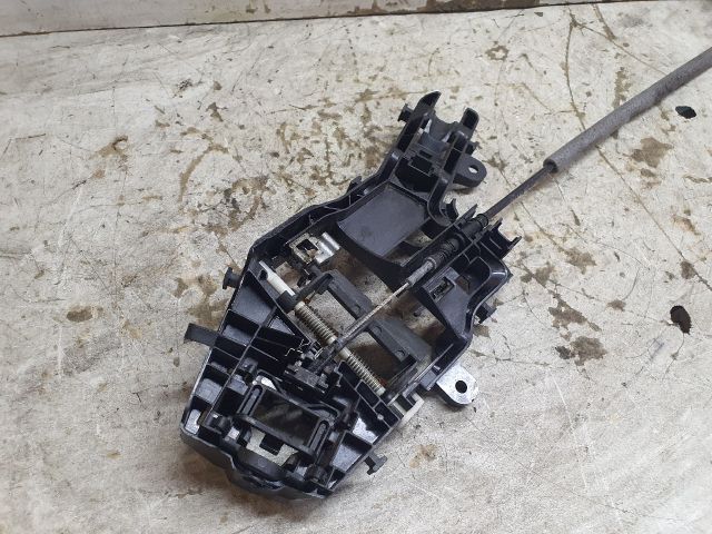 bontott VW PASSAT B8 Bal hátsó Külső Kilincsfészek