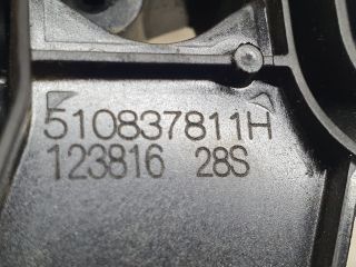 bontott VW PASSAT B8 Bal hátsó Külső Kilincsfészek