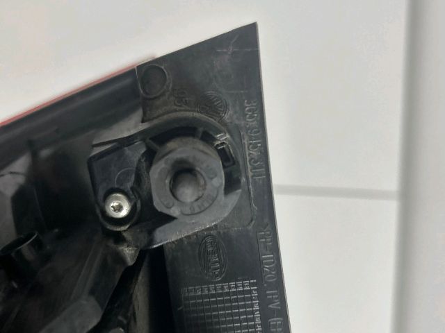 bontott VW PASSAT B8 Bal Hátsó Lámpa