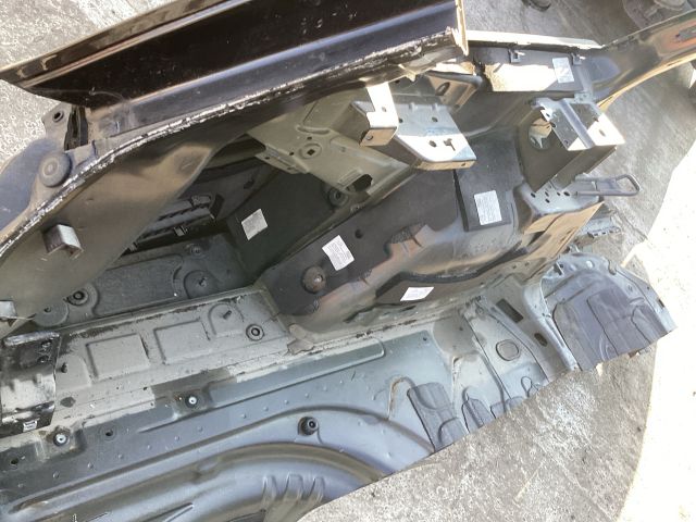 bontott VW PASSAT B8 Bal hátsó Negyed Karosszéria Csomag