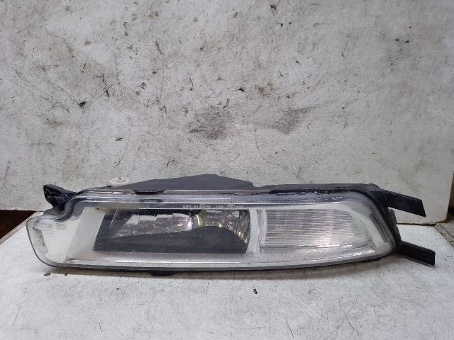 bontott VW PASSAT B8 Bal Ködfényszóró