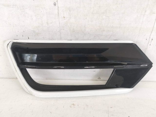 bontott VW PASSAT B8 Bal Ködzárófény Keret