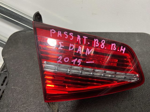 bontott VW PASSAT B8 Bal Külső Hátsó Lámpa