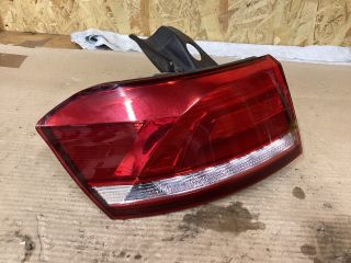 bontott VW PASSAT B8 Bal Külső Hátsó Lámpa