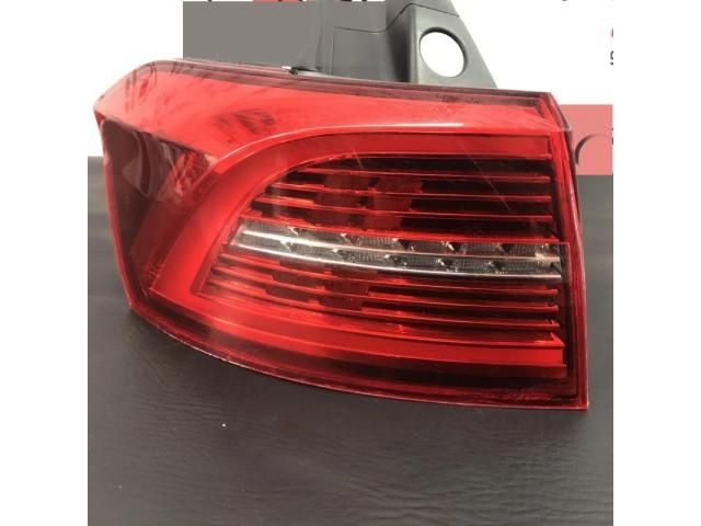 bontott VW PASSAT B8 Bal Külső Hátsó Lámpa