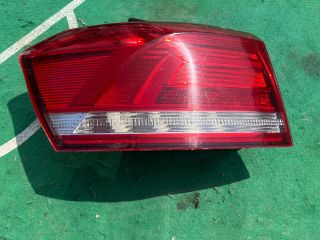 bontott VW PASSAT B8 Bal Külső Hátsó Lámpa