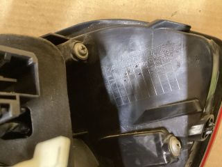 bontott VW PASSAT B8 Bal Külső Hátsó Lámpa