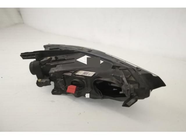 bontott VW PASSAT B8 Bal Ledes Fényszóró