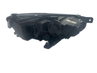 bontott VW PASSAT B8 Bal Ledes Fényszóró