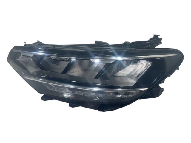 bontott VW PASSAT B8 Bal Ledes Fényszóró