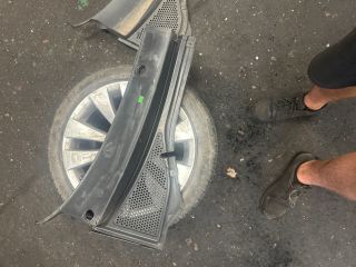 bontott VW PASSAT B8 Bal Levélrács Záróvég