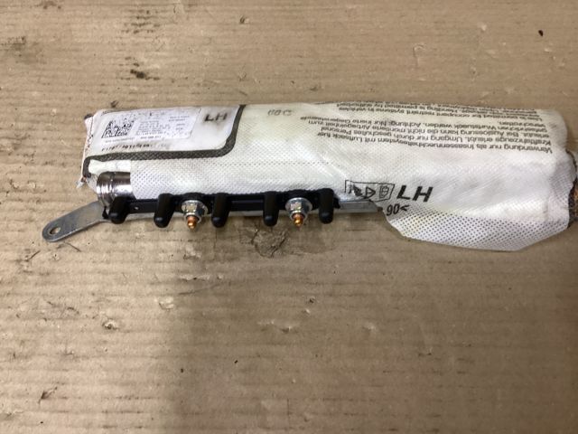 bontott VW PASSAT B8 Bal Oldallégzsák