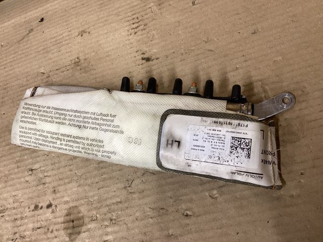 bontott VW PASSAT B8 Bal Oldallégzsák