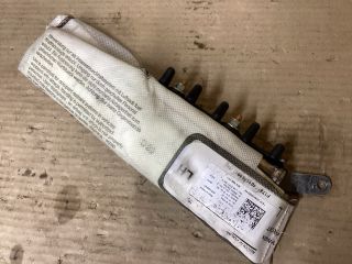 bontott VW PASSAT B8 Bal Oldallégzsák