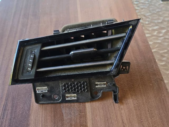 bontott VW PASSAT B8 Bal Szellőző