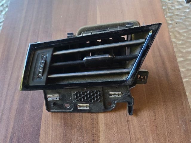 bontott VW PASSAT B8 Bal Szellőző