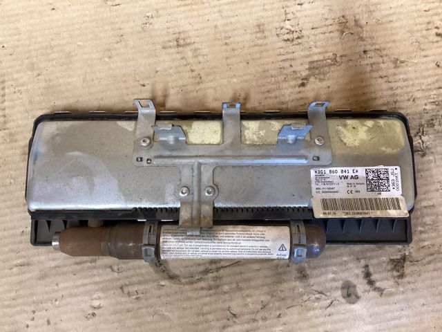 bontott VW PASSAT B8 Bal Térdlégzsák