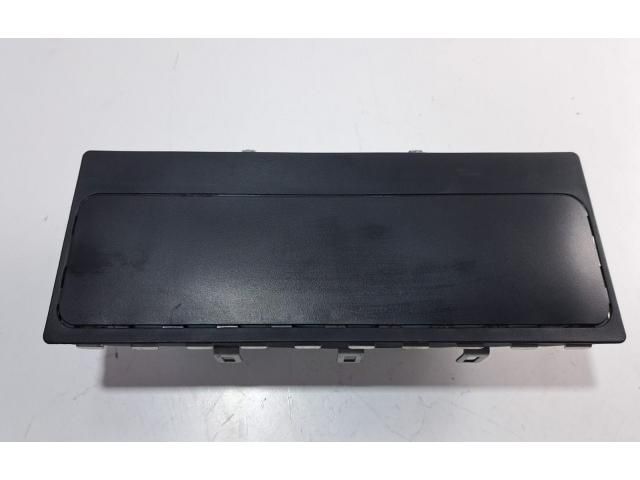 bontott VW PASSAT B8 Bal Térdlégzsák