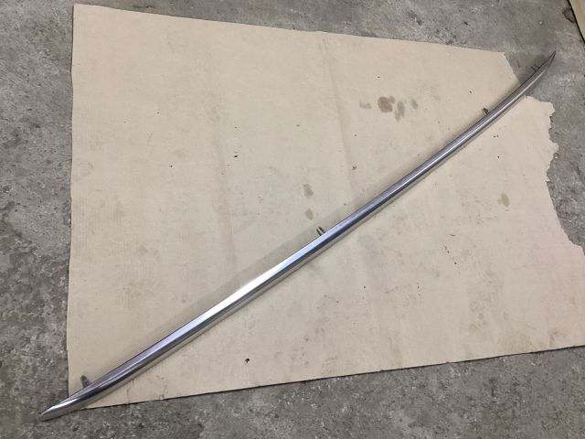 bontott VW PASSAT B8 Bal Tetősín