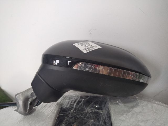 bontott VW PASSAT B8 Bal Visszapillantó Tükör (Elektromos)