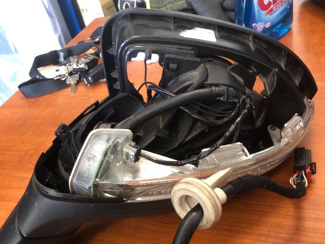 bontott VW PASSAT B8 Bal Visszapillantó Tükör (Elektromos)