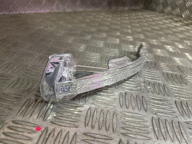 bontott VW PASSAT B8 Bal Visszapillantó Tükör Irányjelző