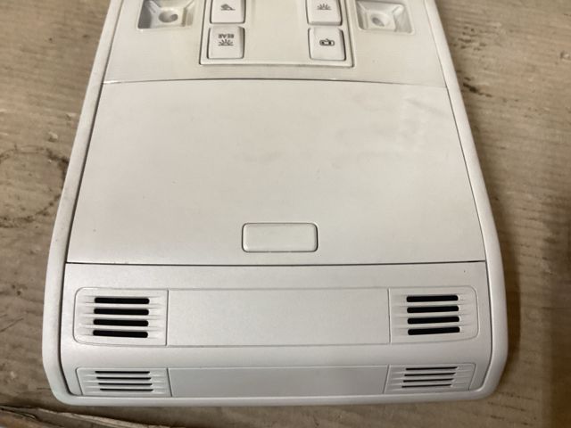 bontott VW PASSAT B8 Belső Világítás Vezérlő Modul