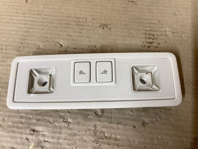 bontott VW PASSAT B8 Beltér Világítás Első