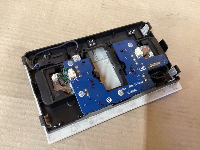 bontott VW PASSAT B8 Beltér Világítás Első