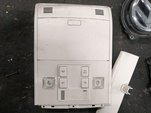 bontott VW PASSAT B8 Beltér Világítás Első