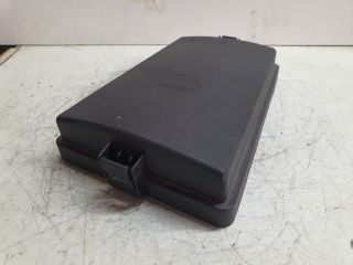 bontott VW PASSAT B8 Biztosítéktábla Fedél