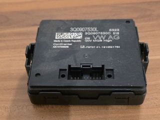 bontott VW PASSAT B8 Biztosítéktábla Utastér